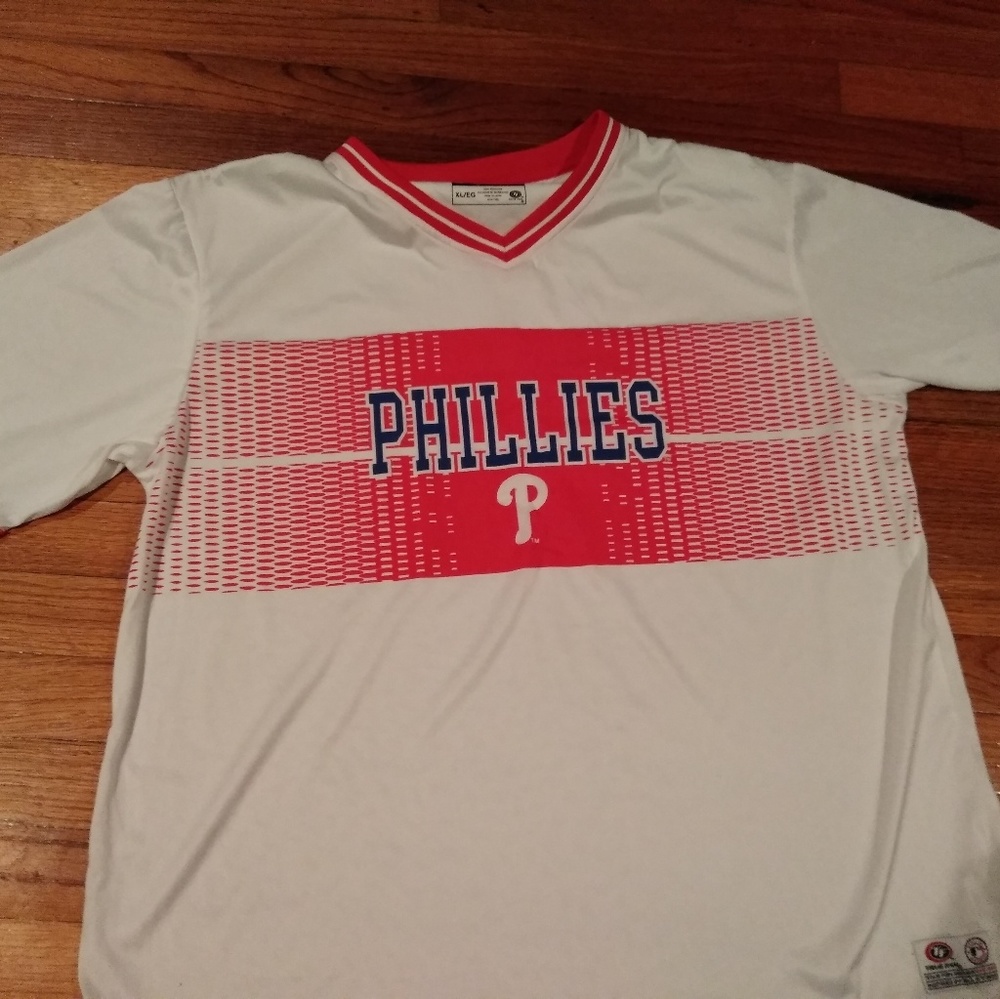 True fan XL Philadelphia philles shirt